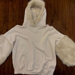 Express Cream Hoodie with Faux Fur Sleeves